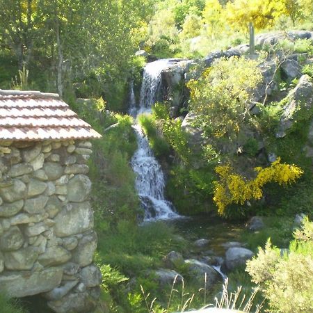 Quinta Dos 4 Lagares Hotel Serrazes Exterior foto